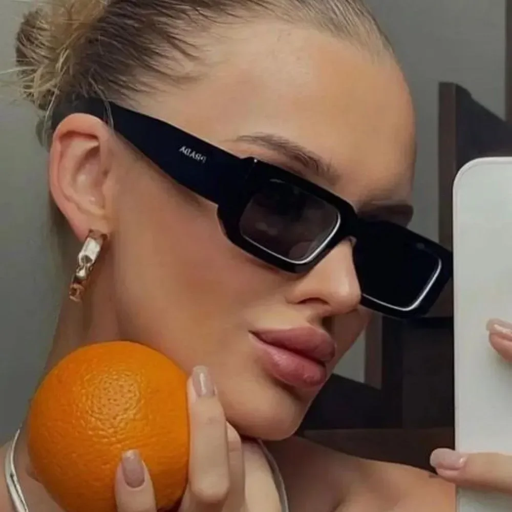 💯 NEW PRADA PR06YS 09Q5S0 BLACK GREY SUNGLASSES - Picture 4 of 13